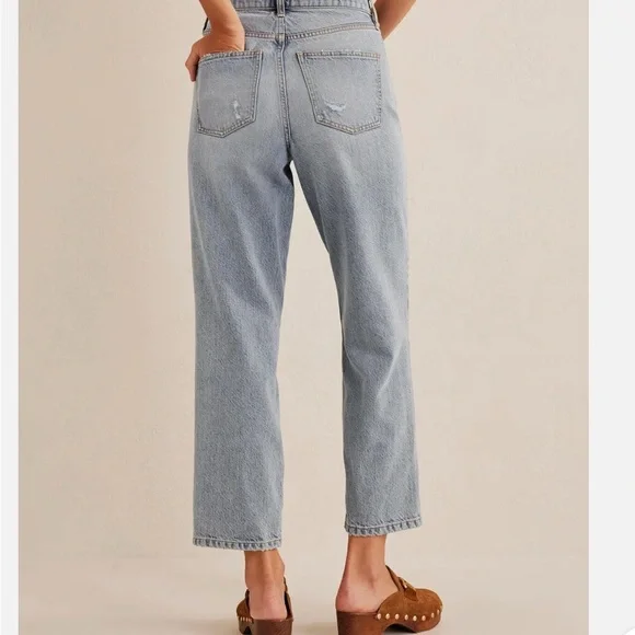 Boden Blue Relaxed Jeans with Natural Fading - Picture 2 of 7